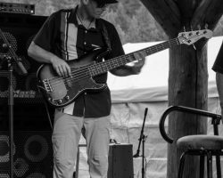 Jay Snow & The Tonekeepers Guitar