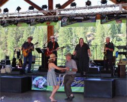 Mudslide Charlie Patrons Dance